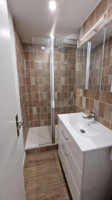 Appartement Saint Charles Marseille Exteriör bild