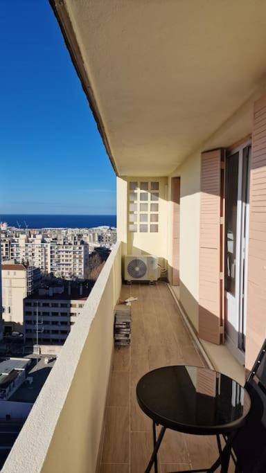 Appartement Saint Charles Marseille Exteriör bild